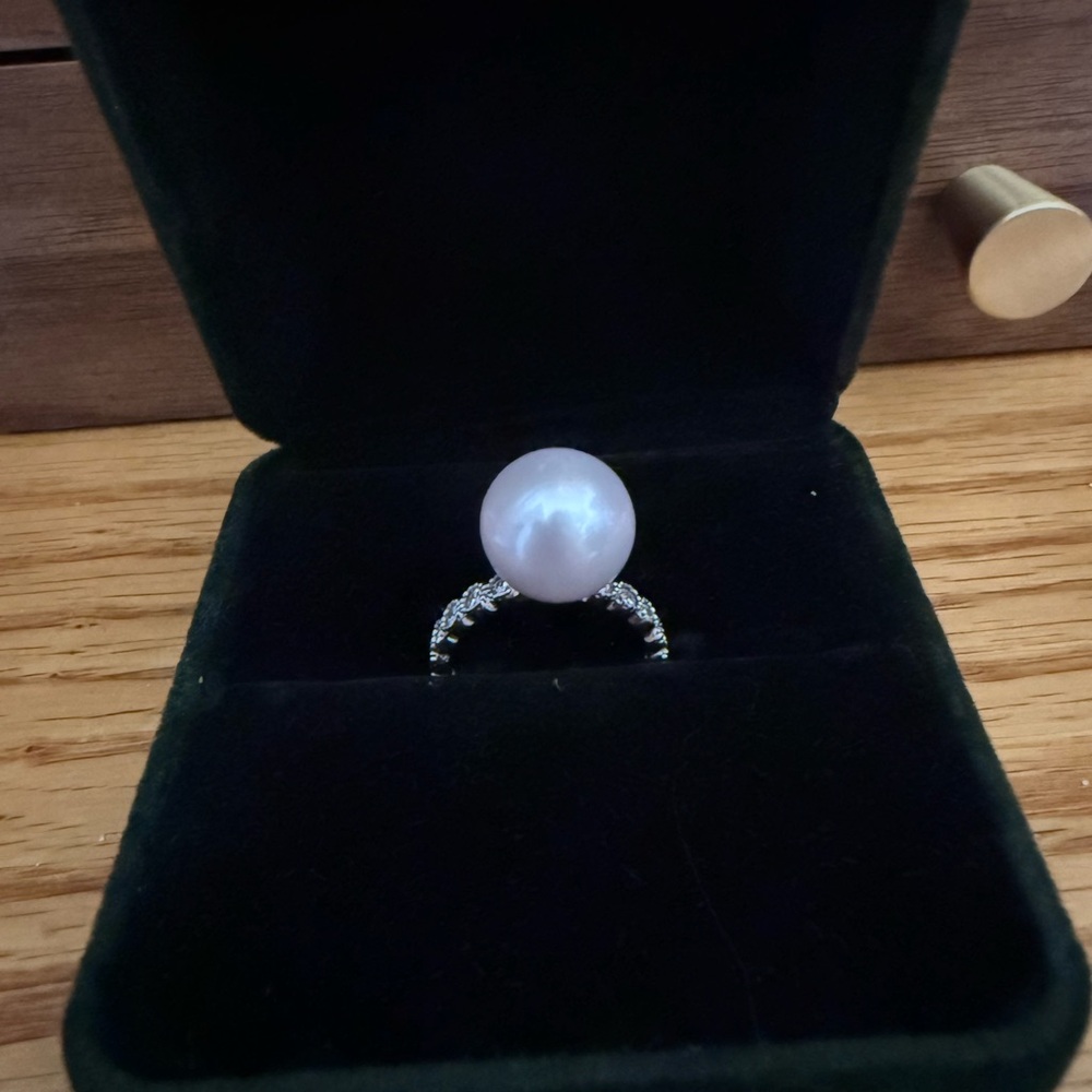 Elegant Silver Freshwater Pearl Ring - Adjustable Band